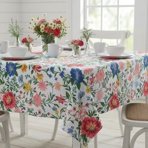 The Pioneer Woman Flowering FrontieTablecloth 60 in W X 84 in L.